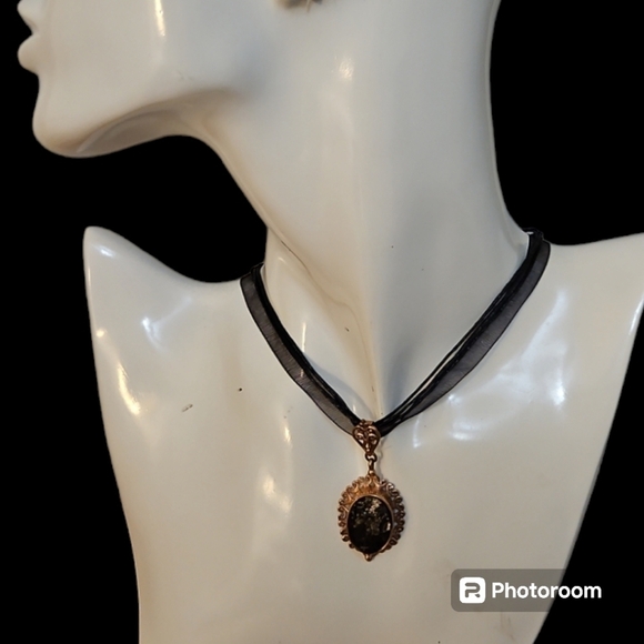 Cu Jewelry - Copper CU Raw Obsidian Lace Gothic Pendant Necklace